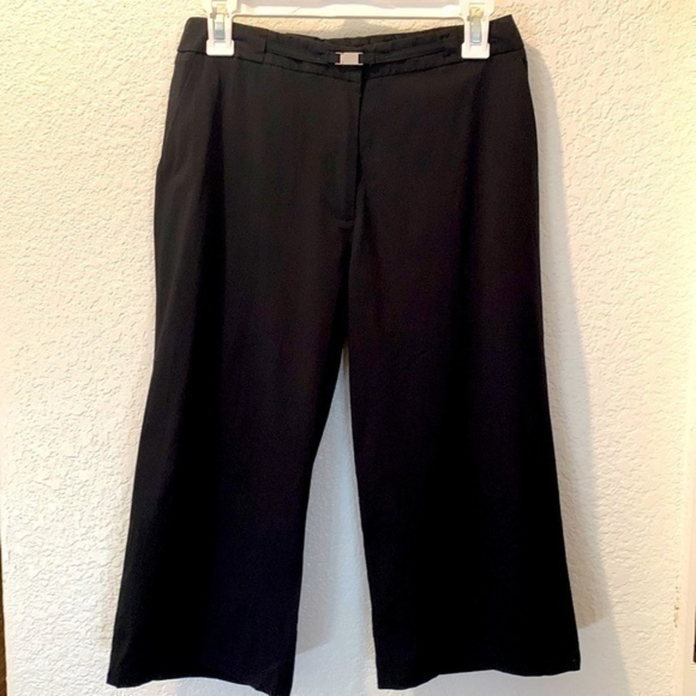 Express stretch black capris